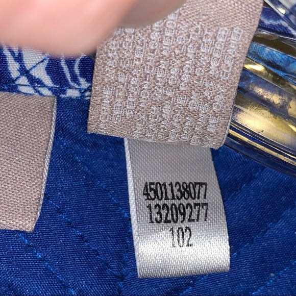 Women’s 0 (S / 4) CHICO’S Royal Blue White Paisley Light Spring Quilted Jacket - Picture 14 of 15